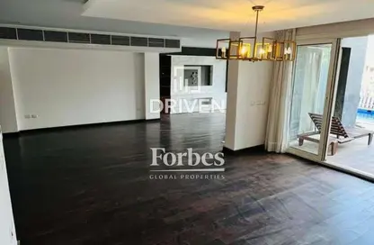 دوبلكس - 4 غرف نوم - 4 حمامات للبيع في ويست هيلز ريزيدنس - الطريق الدائري - مدينة 6 أكتوبر - الجيزة