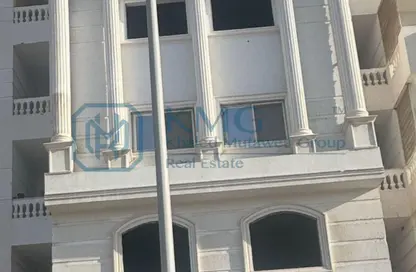 Apartment - 3 Bedrooms - 2 Bathrooms for sale in North Lotus - El Lotus - New Cairo City - Cairo