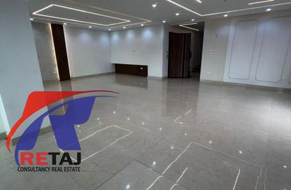 Apartment - 3 Bedrooms - 3 Bathrooms for sale in Makram Ebeid St. - 6th Zone - Nasr City - Cairo
