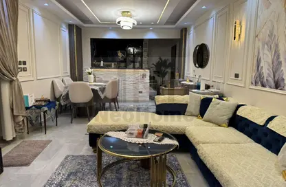 Apartment - 3 Bedrooms - 2 Bathrooms for rent in Gardenia City Compound Nasr City - Zahraa Madinat Nasr - Nasr City - Cairo