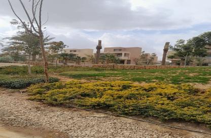 فيلا - 5 - 7 للبيع في سوديك ايست - الحي السادس - هليوبوليس الجديدة - القاهرة