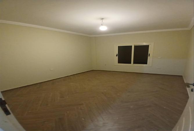 8582165 - Property Image 3