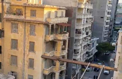 Apartment - 3 Bedrooms - 1 Bathroom for sale in Port Said St. - Sporting - Hay Sharq - Alexandria