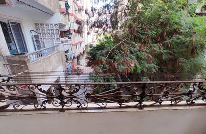 Apartment - 2 Bedrooms - 2 Bathrooms for sale in Shaarawy St. - Laurent - Hay Sharq - Alexandria