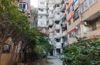 شقة - 2 غرف نوم - 2 حمامات للبيع في شارع شعراوي - لوران - حي شرق - الاسكندرية