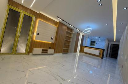 Apartment - 3 Bedrooms - 2 Bathrooms for sale in Gate 4 - Mena - Hadayek El Ahram - Giza