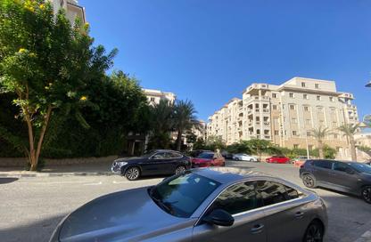 Apartment - 3 Bedrooms - 3 Bathrooms for sale in V90 - North Teseen St. - The 5th Settlement - New Cairo City - Cairo