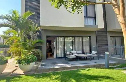 فيلا - 4 غرف نوم - 5 حمامات للبيع في كمبوند البروج - كمبوندات الشروق - مدينة الشروق - القاهرة