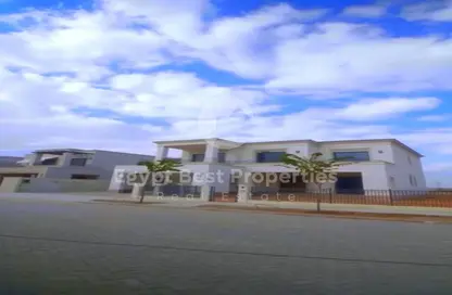 Townhouse - 3 Bedrooms - 4 Bathrooms for sale in Belle Vie - New Zayed City - Sheikh Zayed City - Giza