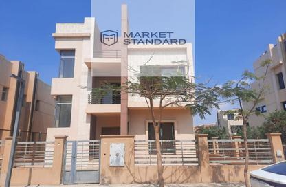 Villa - 4 Bedrooms - 5 Bathrooms for sale in Alma - 2nd District - Sheikh Zayed City - Giza