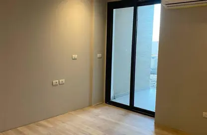 شقة - 2 غرف نوم - 2 حمامات للبيع في فيلدج ويست - كمبوندات الشيخ زايد - الشيخ زايد - الجيزة