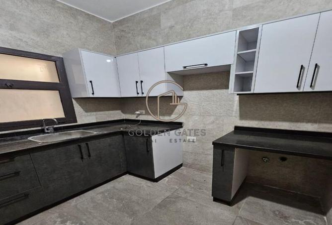 72454615 - Property Image 3