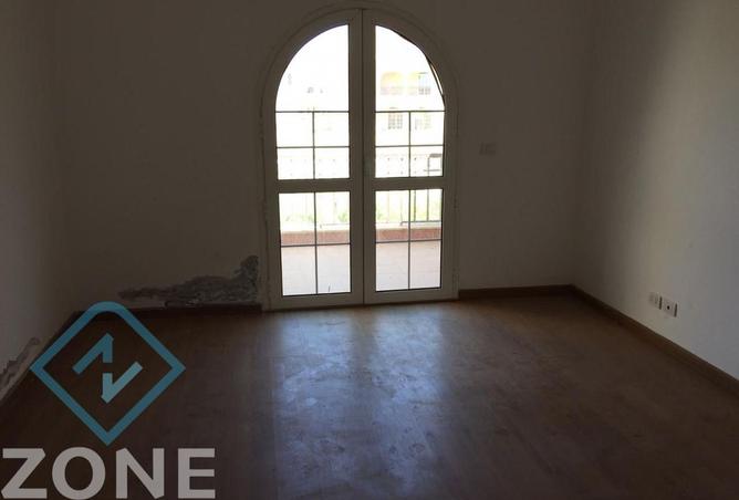 70102262 - Property Image 3