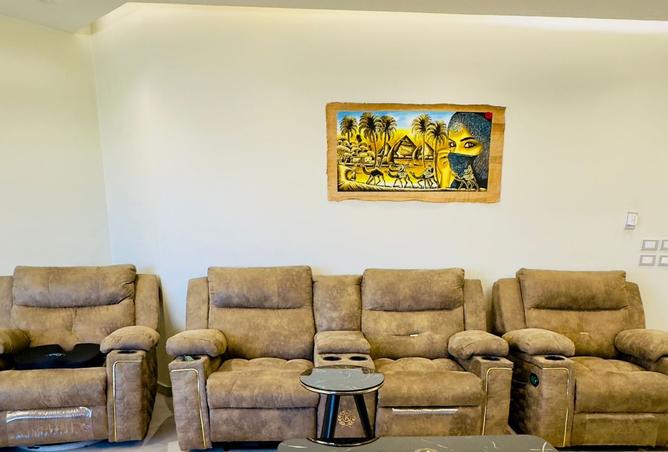 99812894 - Property Image 3