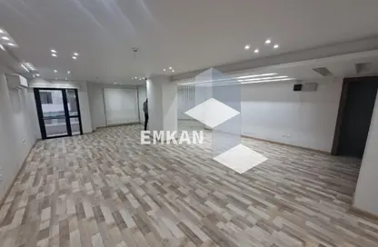 Office Space - 7+ Bedrooms - 4 Bathrooms for rent in Zahraa Al Maadi St. - Degla - Hay El Maadi - Cairo