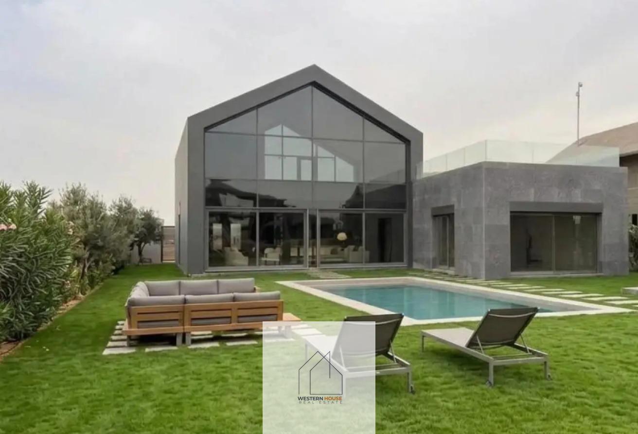 4-bedroom villa 595 m² for sale in Patio Al Zahraa