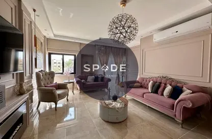 Apartment - 2 Bedrooms - 2 Bathrooms for sale in Fifth Square - The 5th Settlement - New Cairo City - Cairo