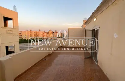 Roof - 2 Bedrooms - 2 Bathrooms for sale in Al Shorouk Road - 1st Neighborhood - 8th District - Shorouk City - Cairo