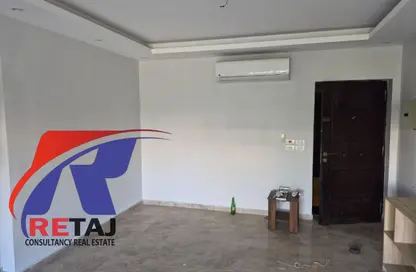 شقة - 2 غرف نوم - 2 حمامات للايجار في جاليريا  مون فالى - المستثمرين الجنوبية - مدينة القاهرة الجديدة - القاهرة