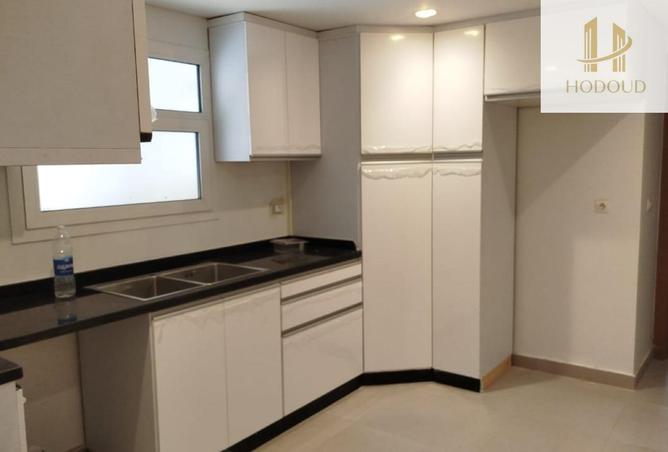 98006096 - Property Image 2