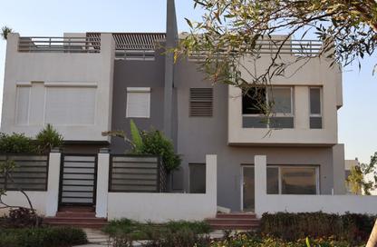 Townhouse - 4 - 4 for sale in Cluster 6 - Hyde Park - New Cairo City - Cairo