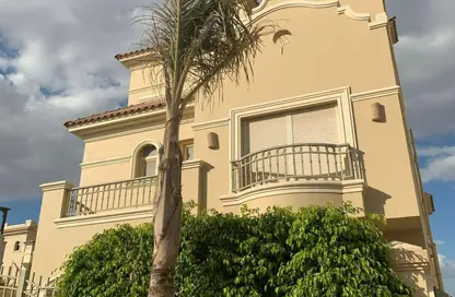 فيلا - 4 غرف نوم - 4 حمامات للبيع في الباتيو - الطريق الدائري - مدينة 6 أكتوبر - الجيزة فيلا - 4 غرف نوم - 4 حمامات للبيع في الباتيو - الطريق الدائري - مدينة 6 أكتوبر - الجيزة