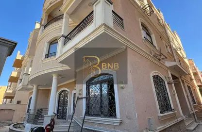 Villa - 7+ Bedrooms - 7+ Bathrooms for rent in Street70 - District 2 - The 5th Settlement - New Cairo City - Cairo