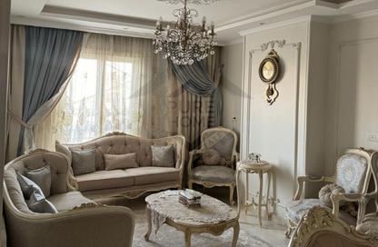 Apartment - 3 Bedrooms - 2 Bathrooms for sale in Moharam Bek St. - Moharam Bek - Hay Wasat - Alexandria