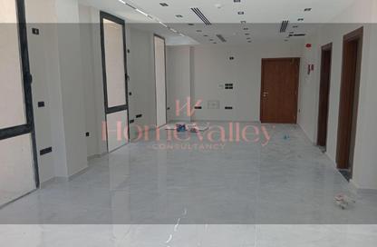 مساحات مكتبية - استوديو - 2 للايجار في أو ويست - كمبوندات 6 أكتوبر - مدينة 6 أكتوبر - الجيزة