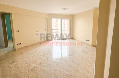 Apartment - 2 - 1 for sale in El Safwa - New Smouha - Smouha - Hay Sharq - Alexandria
