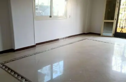 Apartment - 3 Bedrooms - 2 Bathrooms for rent in Doctor Mohamed Youssef St. - El Banafseg 7 - El Banafseg - New Cairo City - Cairo