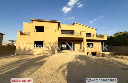 فيلا - 8 غرف نوم - 8 حمامات للبيع في سوان ليك قطامية - التجمع الاول - مدينة القاهرة الجديدة - القاهرة