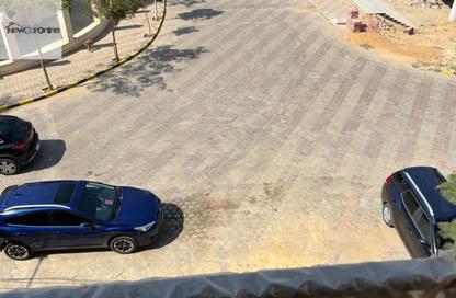 Apartment - 3 - 2 for sale in Mostashareen - North Investors Area - New Cairo City - Cairo