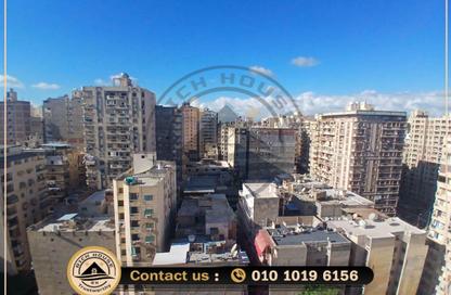 Apartment - 2 Bedrooms - 1 Bathroom for rent in Al Fayoumy St. - Bolkly - Hay Sharq - Alexandria