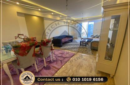Apartment - 2 Bedrooms - 1 Bathroom for rent in Al Fayoumy St. - Bolkly - Hay Sharq - Alexandria