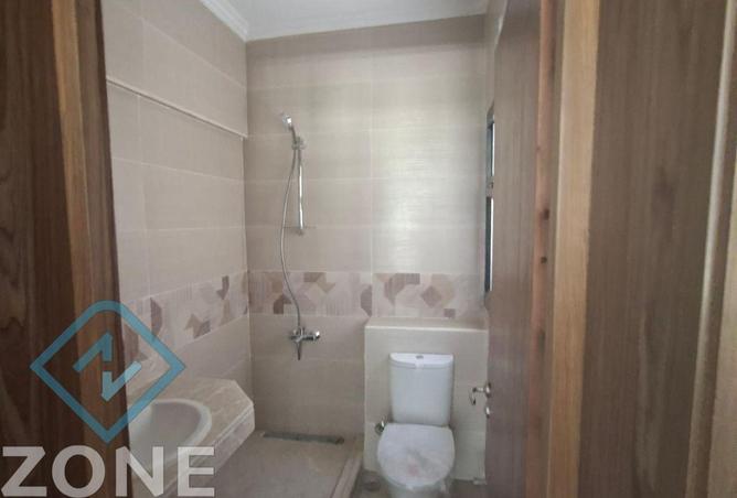 98279221 - Property Image 2