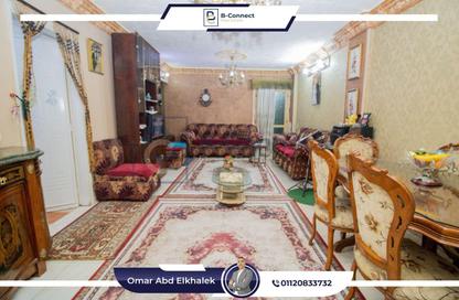 شقة - 3 غرف نوم - 1 حمام للبيع في شارع طيبه - سبورتنج - حي شرق - الاسكندرية