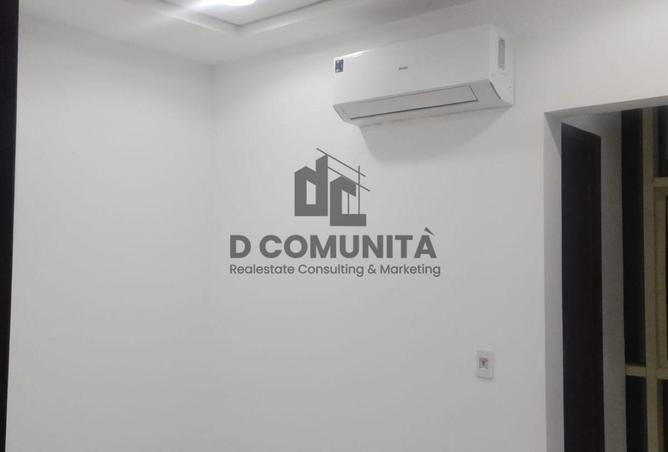 73771854 - Property Image 2