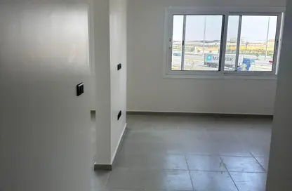 Apartment - 3 Bedrooms - 3 Bathrooms for rent in Garden Residence - Hyde Park - New Cairo City - Cairo