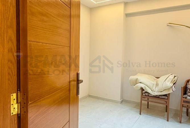 Administrative Office for Sale in Saba Pasha - Ansicht 3