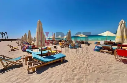 شاليه - 2 غرف نوم - 2 حمامات للبيع في كالي كوست - راس الحكمة - الساحل الشمالي شاليه - 2 غرف نوم - 2 حمامات للبيع في كالي كوست - راس الحكمة - الساحل الشمالي