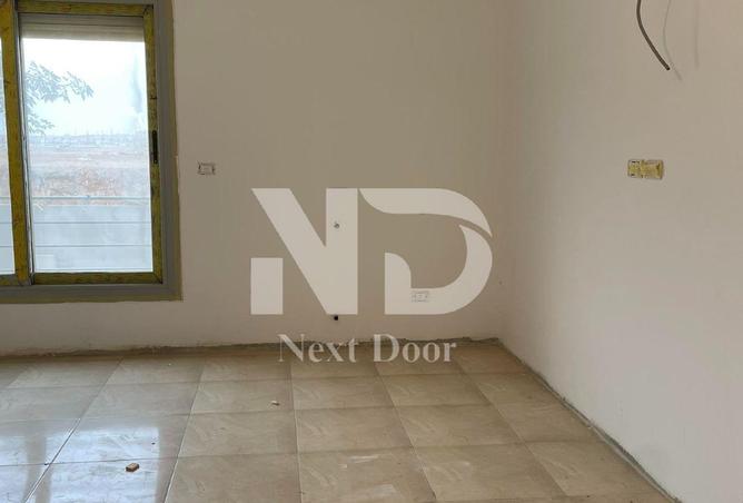 67219403 - Property Image 3