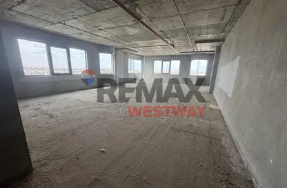 Office Space - 1 Bedroom - 4 Bathrooms for sale in The portal - Beverly Hills - Sheikh Zayed Compounds - Sheikh Zayed City - Giza