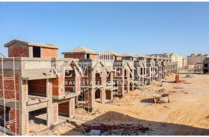 Villa - 4 Bedrooms - 5 Bathrooms for sale in The Marq ville - 5th Settlement Compounds - The 5th Settlement - New Cairo City - Cairo