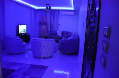 Apartment - 3 Bedrooms - 2 Bathrooms for rent in Zahraa El Maadi - Hay El Maadi - Cairo