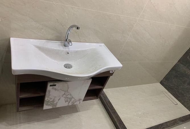 74592737 - Property Image 2