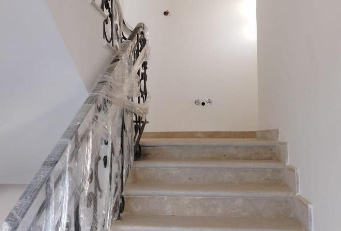 83990648 - Property Image 3