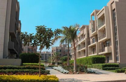 Apartment - 3 Bedrooms - 2 Bathrooms for sale in Moon Residences - Fifth Square - The 5th Settlement - New Cairo City - Cairo