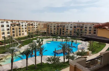 Apartment - 2 Bedrooms - 2 Bathrooms for sale in Stone Residence - 5th Settlement Compounds - The 5th Settlement - New Cairo City - Cairo