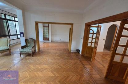 Apartment - 3 Bedrooms - 2 Bathrooms for sale in Sarayat Al Maadi - Hay El Maadi - Cairo